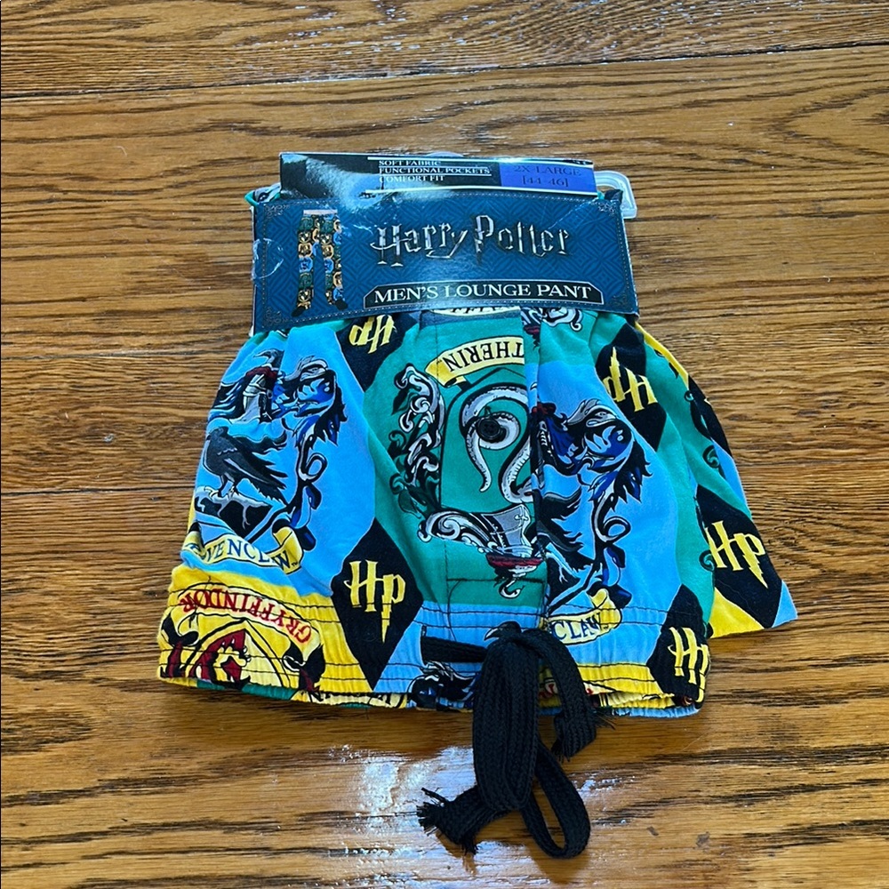 Harry Potter men’s pajama lounge pants. Elastic waist w/drawstring. 2X (44-46)